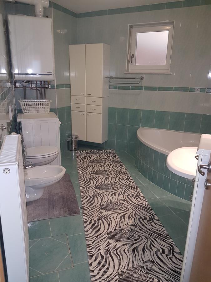 Rezidenca Ervin Hotel Jesenice Buitenkant foto