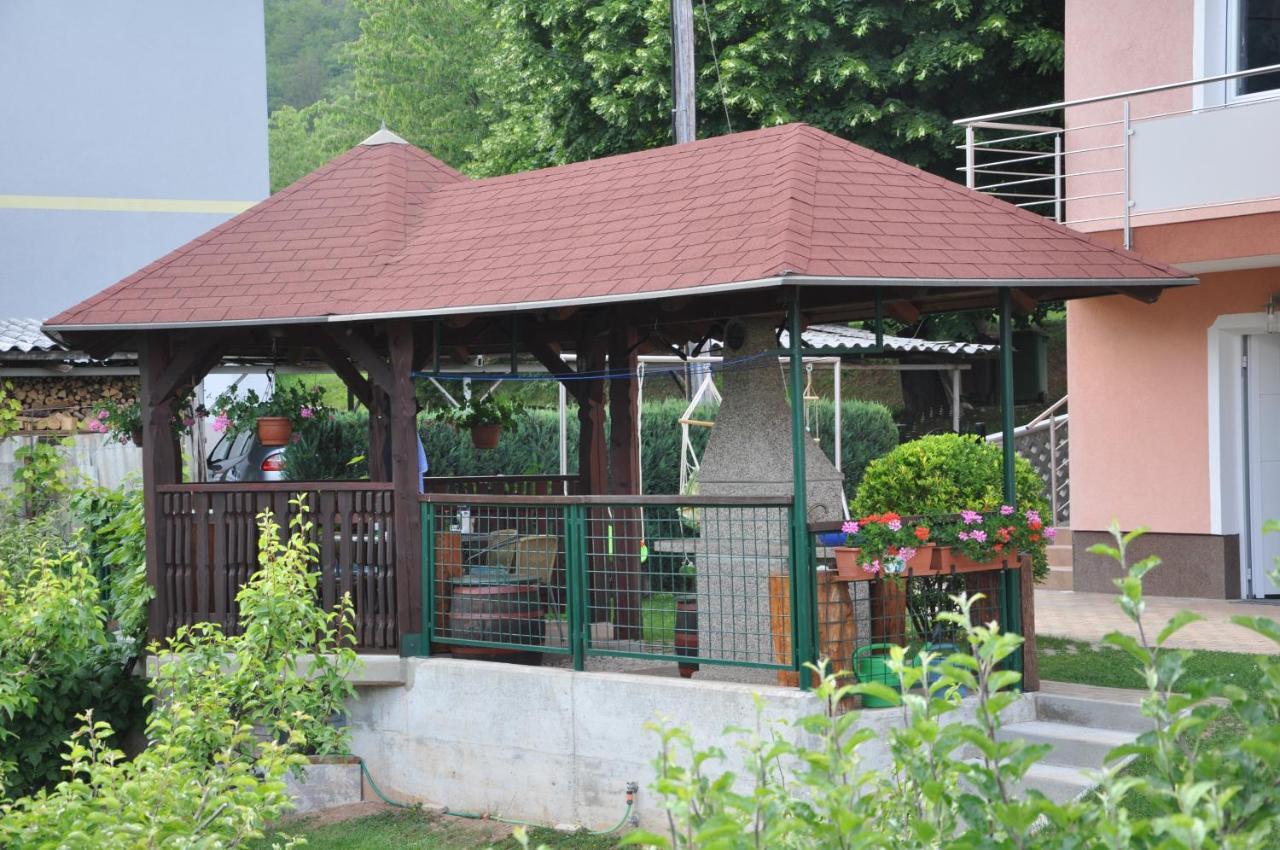 Rezidenca Ervin Hotel Jesenice Buitenkant foto