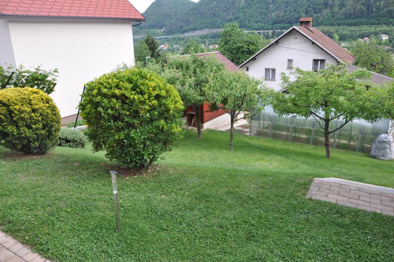 Rezidenca Ervin Hotel Jesenice Buitenkant foto